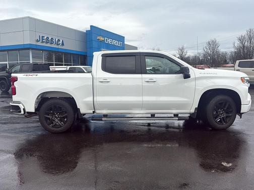 Summit White 2026 Chevrolet Silverado 1500 RST