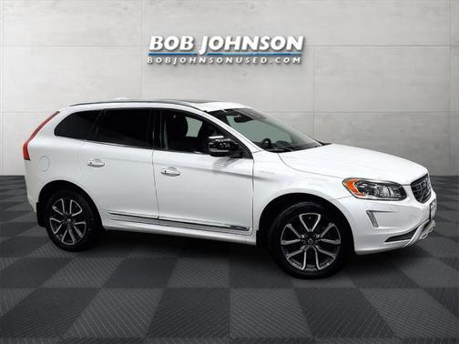 2017 Volvo XC60 T6 Dynamic
