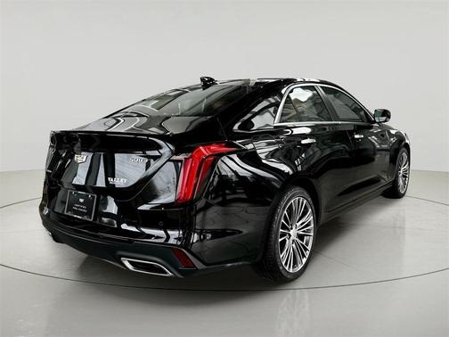 2023 Cadillac CT4 Premium Luxury