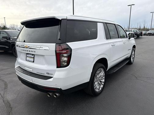 Summit White 2024 Chevrolet Suburban Premier