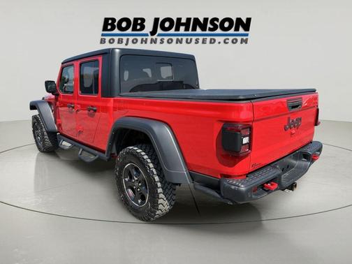 Firecracker Red Clearcoat 2023 Jeep Gladiator Rubicon