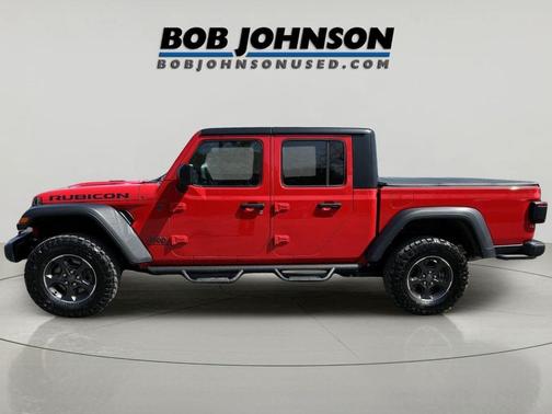 Firecracker Red Clearcoat 2023 Jeep Gladiator Rubicon
