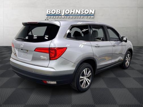 2017 Honda Pilot EX