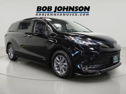 2021 Toyota Sienna XLE 7 Passenger