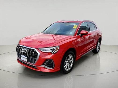 2022 Audi Q3 45 S line Premium Plus