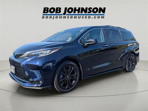 2023 Toyota Sienna XSE 7 Passenger