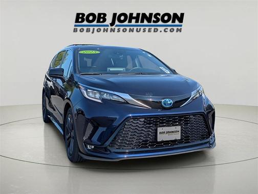 2023 Toyota Sienna XSE 7 Passenger