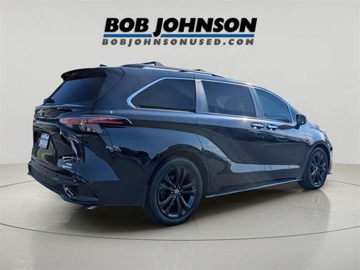2023 Toyota Sienna XSE 7 Passenger