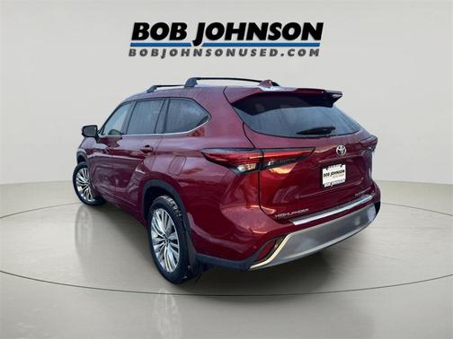 2023 Toyota Highlander Platinum
