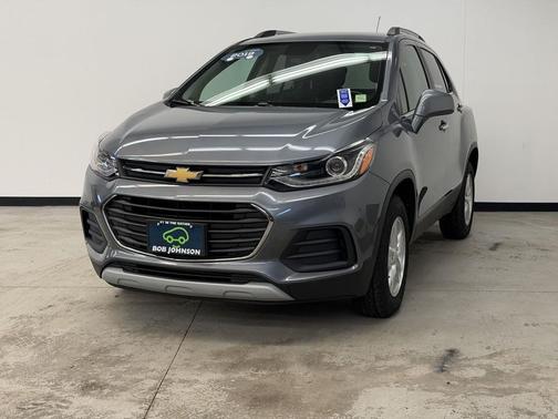 Satin Steel Metallic 2019 Chevrolet Trax LT