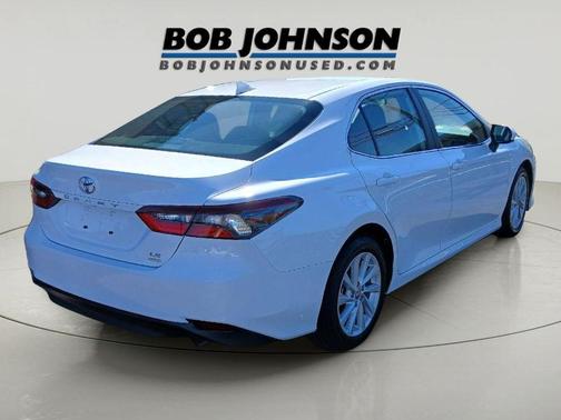 White 2022 Toyota Camry LE