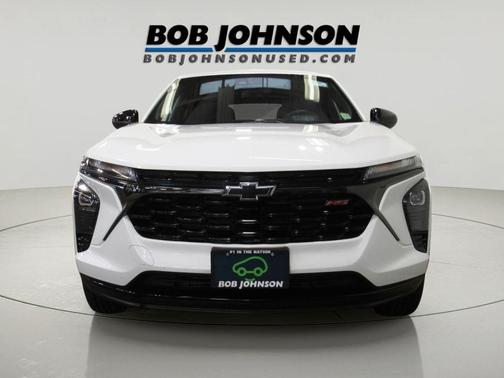 Summit White 2024 Chevrolet Trax FWD 1RS