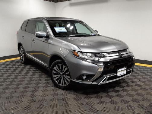 2020 Mitsubishi Outlander SE