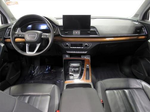 2023 Audi Q5 45 S line Premium Plus