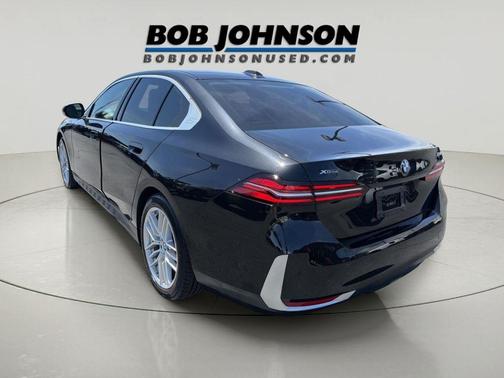 Black Sapphire Metallic 2024 BMW 530 xDrive