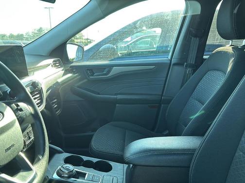 Carbonized Gray 2025 Ford Escape Active