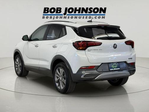 White Frost Tricoat 2023 Buick Encore GX Essence