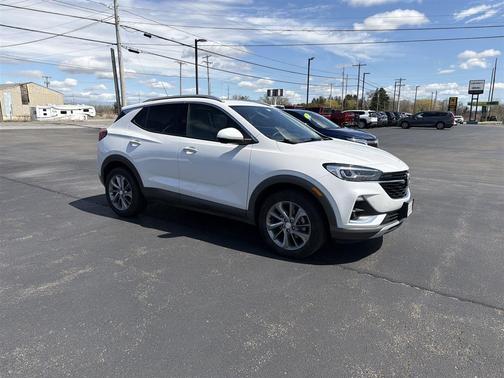White Frost Tricoat 2023 Buick Encore GX Essence