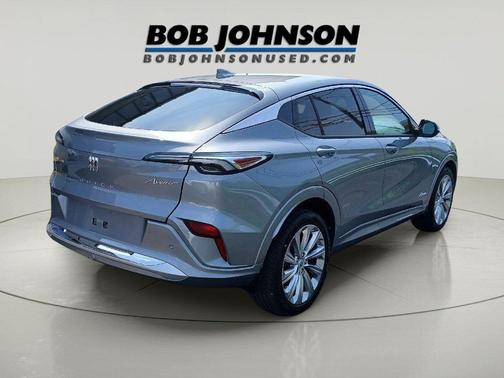 Moonstone Gray Metallic 2024 Buick Envista Avenir FWD