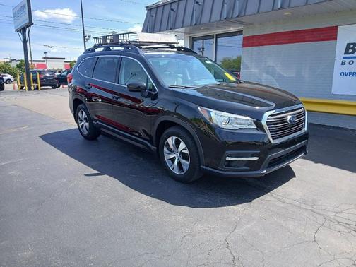 Crystal Black Silica 2021 Subaru Ascent Premium 8-Passenger