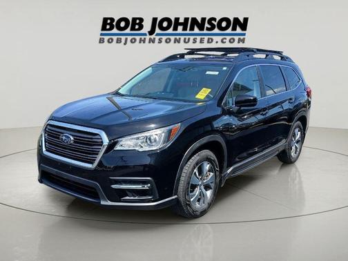 Crystal Black Silica 2021 Subaru Ascent Premium 8-Passenger
