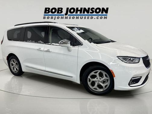 2022 Chrysler Pacifica Limited