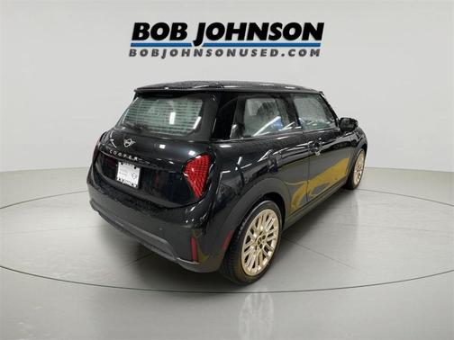 2025 MINI Hardtop Cooper