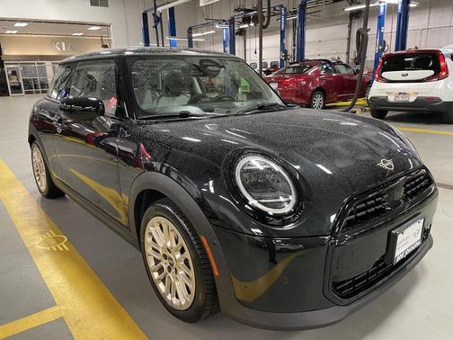 2025 MINI Hardtop Cooper