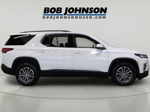 Summit White 2024 Chevrolet Traverse LT Cloth