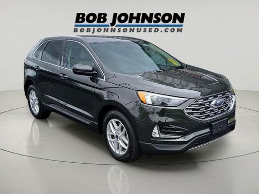 Forged Green Metallic 2022 Ford Edge SEL