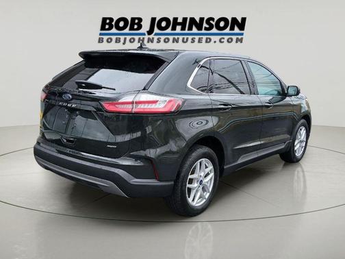 Forged Green Metallic 2022 Ford Edge SEL