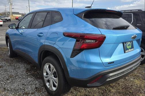 2025 Chevrolet Trax LS