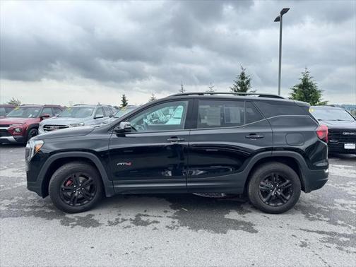 2022 GMC Terrain AWD AT4