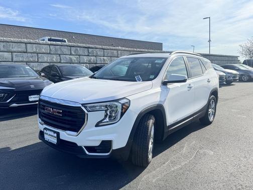 Summit White 2023 GMC Terrain SLE