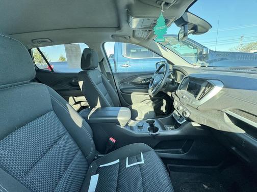 Summit White 2023 GMC Terrain SLE