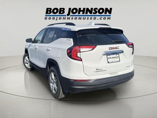 Summit White 2023 GMC Terrain SLE