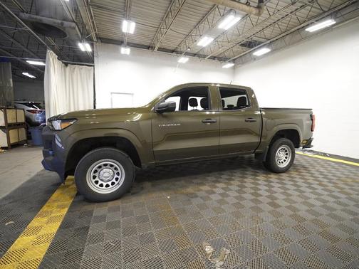 Harvest Bronze Metallic 2023 Chevrolet Colorado WT