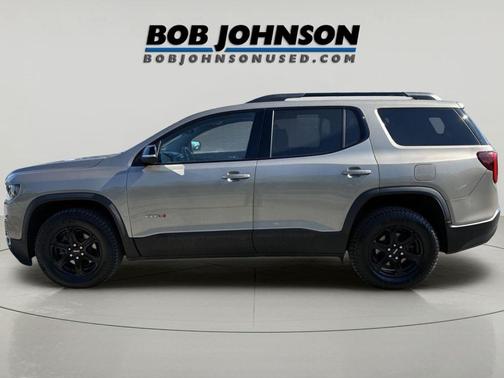 Light Stone Metallic 2022 GMC Acadia AWD AT4
