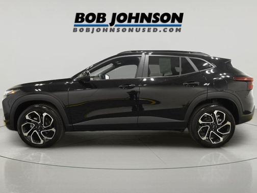 Mosaic Black Metallic 2024 Chevrolet Trax FWD 2RS