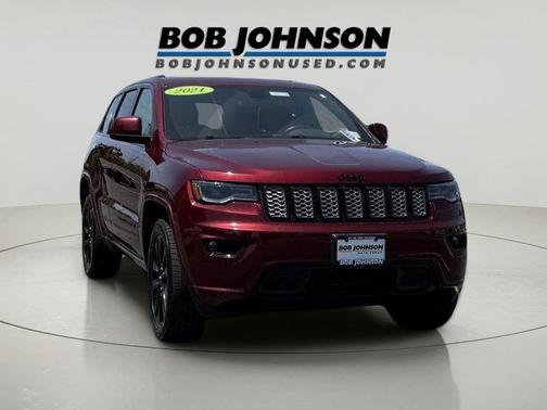 Velvet Red Pearlcoat 2021 Jeep Grand Cherokee Laredo