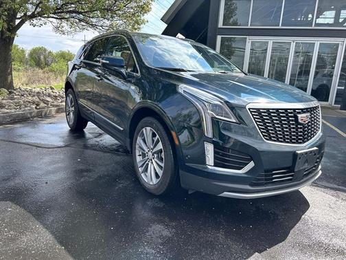 Emerald Lake Metallic 2024 Cadillac XT5 Premium Luxury