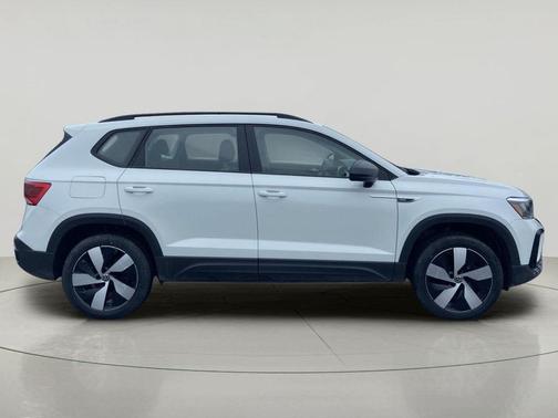 Pure White 2023 Volkswagen Taos 1.5T S
