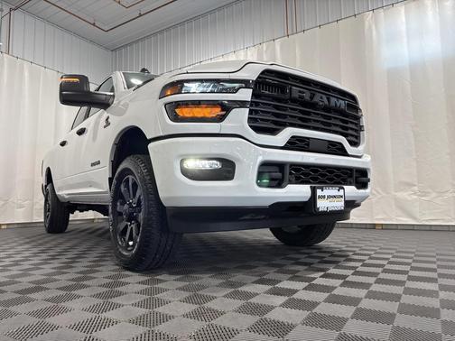 2025 RAM 2500 Big Horn Crew Cab 4x4 6'4' Box