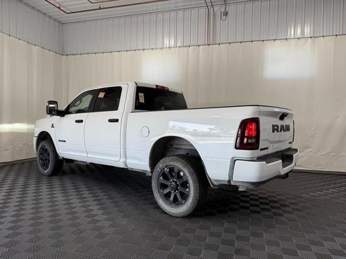 2025 RAM 2500 Big Horn Crew Cab 4x4 6'4' Box