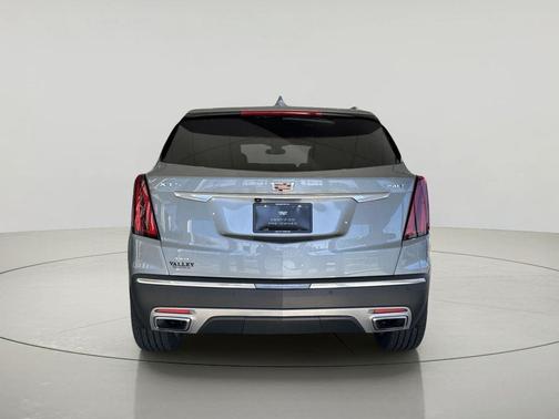 Argent Silver Metallic 2023 Cadillac XT5 Premium Luxury