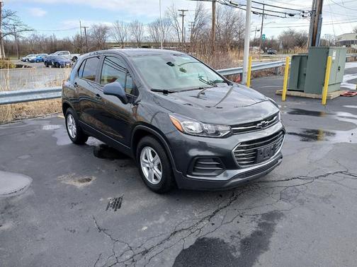 Nightfall Gray Metallic 2019 Chevrolet Trax LS