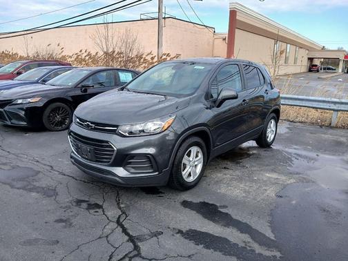 Nightfall Gray Metallic 2019 Chevrolet Trax LS