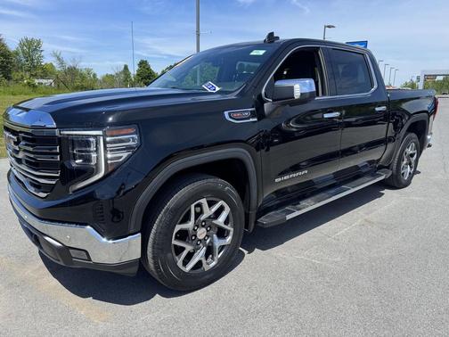 Onyx Black 2023 GMC Sierra 1500 SLT