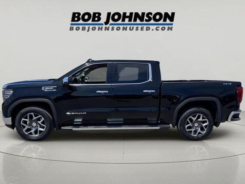 Onyx Black 2023 GMC Sierra 1500 SLT