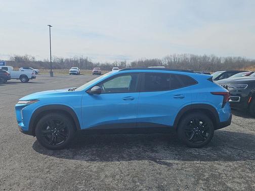 Marina Blue Metallic 2025 Chevrolet Trax FWD ACTIV